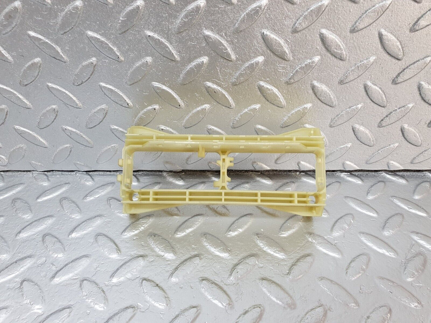 42547 Mercedes-Benz R129 320SL Coupe Cable Connector 0015450340 1928402156