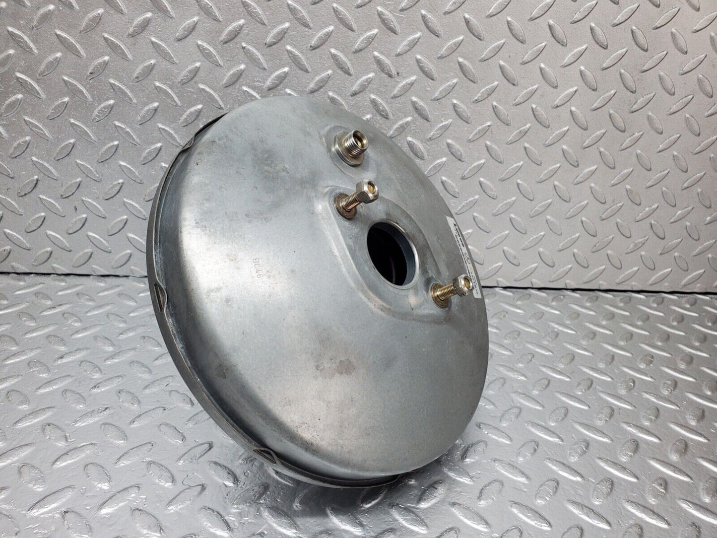 44589 Mercedes-Benz W124 220E Brake Booster Lucas 0044301630