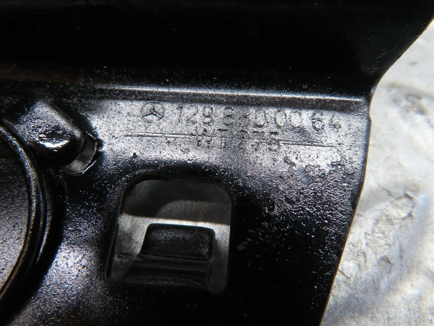 19758 Mercedes-Benz C140 CL420 Coupe Bonnet Release Latch 1298800064