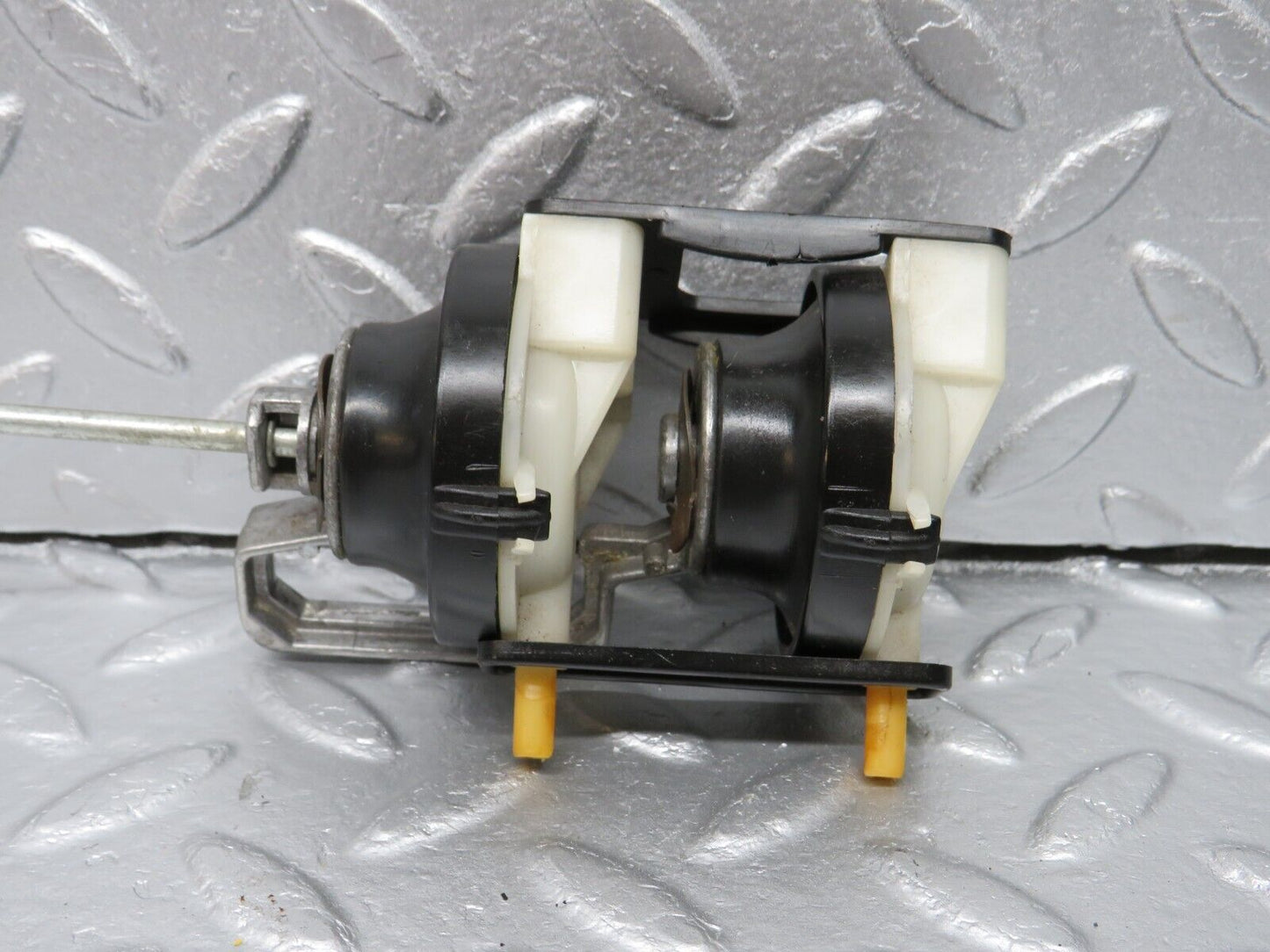 40000 Mercedes-Benz R107 350SL Coupe Seat Vacuum Actuator
