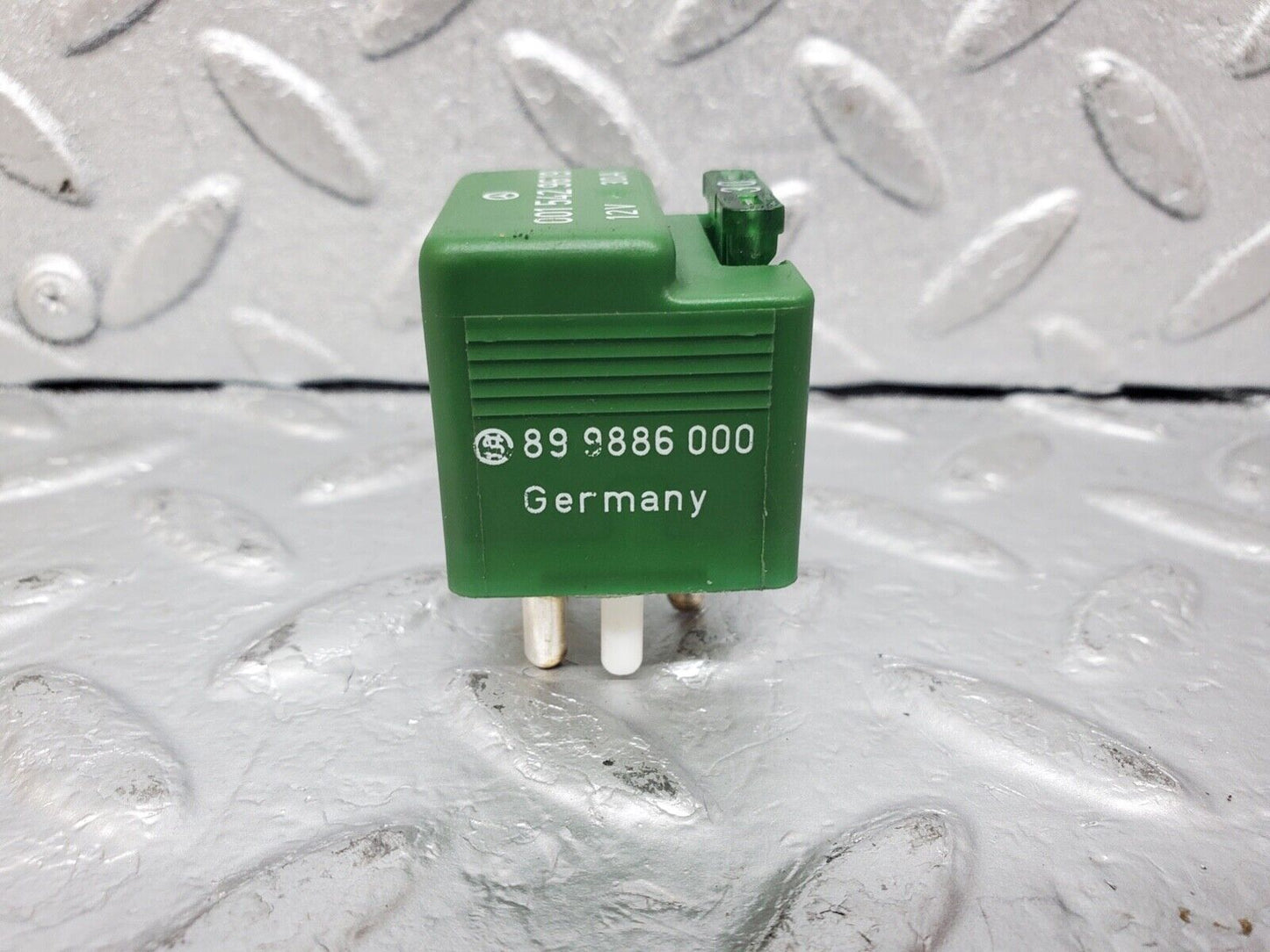 44614 Mercedes-Benz W124 220E Overload Relay 0015429619