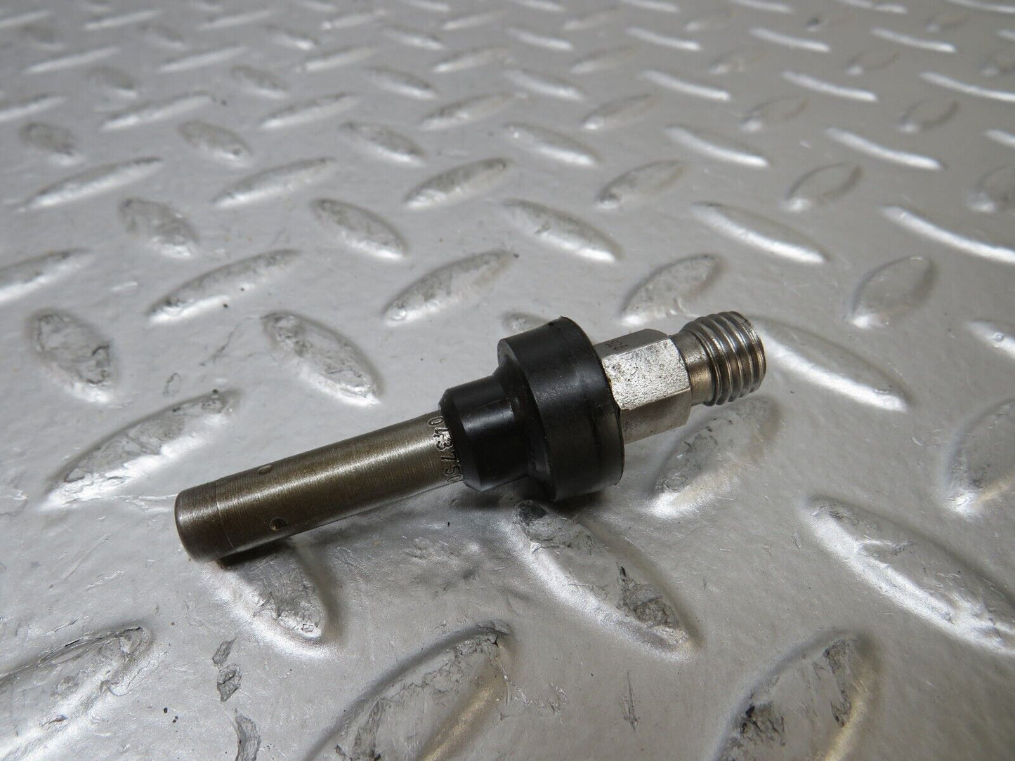 26251 Mercedes-Benz W116 450SE Fuel Injector Bosch 0437502010