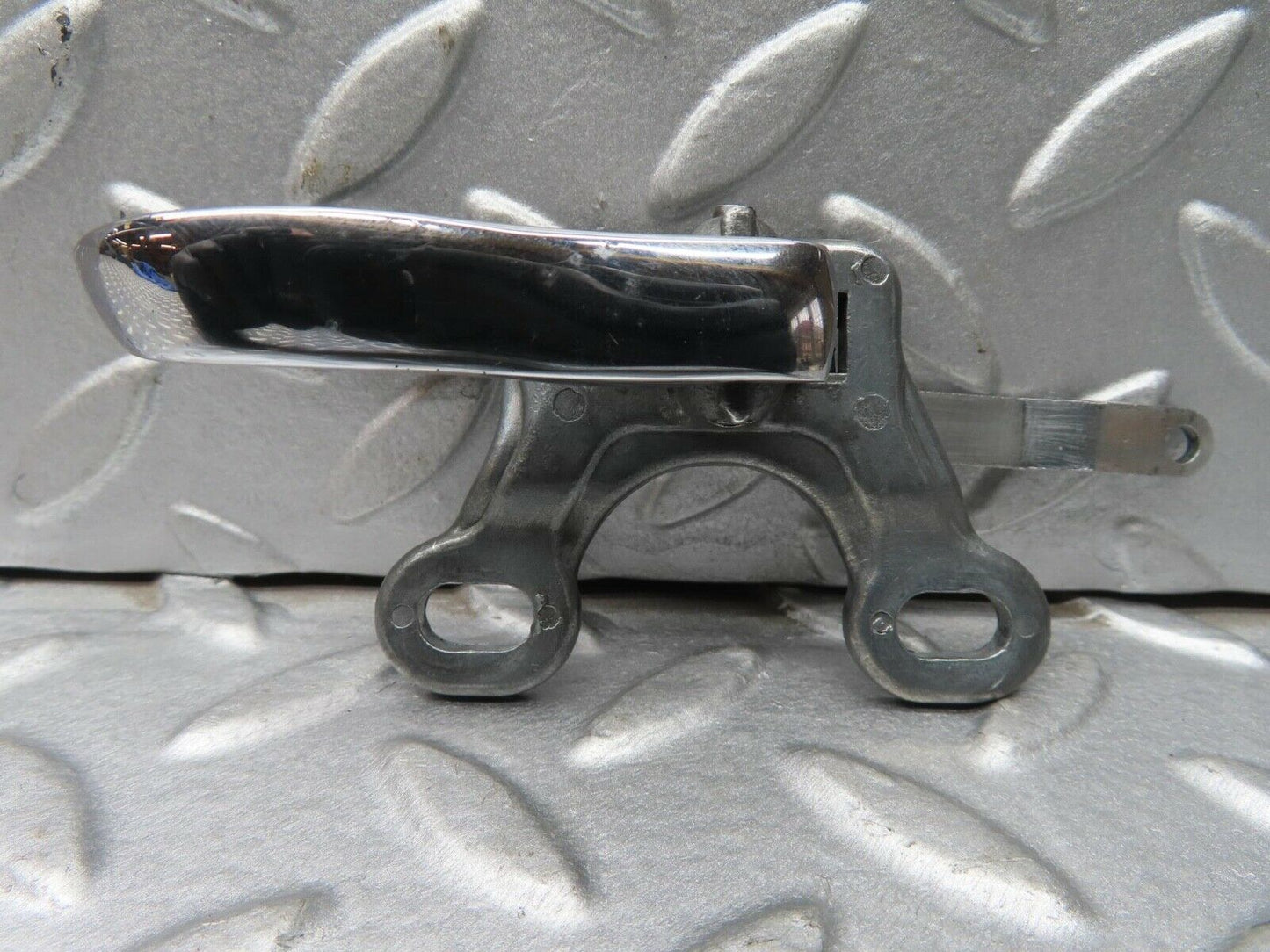 13046 Mercedes-Benz W111 220S Right Interior Door Handle 1107660419