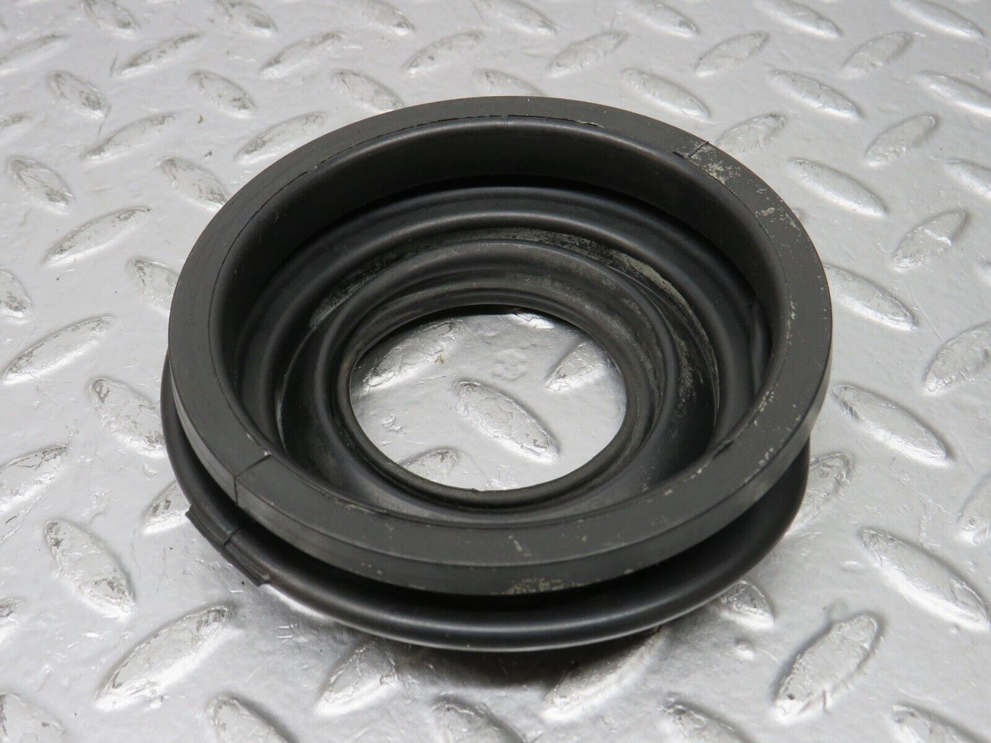 33468 Mercedes-Benz W202 C180 Fuel Tank Filler Rubber Gasket
