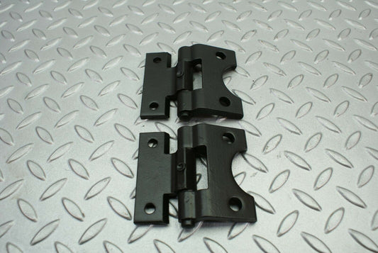 2559 Mercedes-Benz W116 350SE Door Hinges Front Right