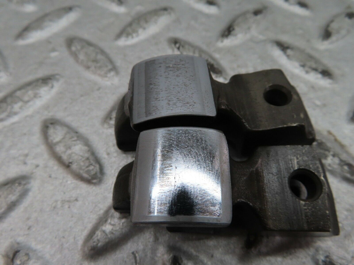 17865 Mercedes-Benz W116 450SEL Valve Rocker Arm