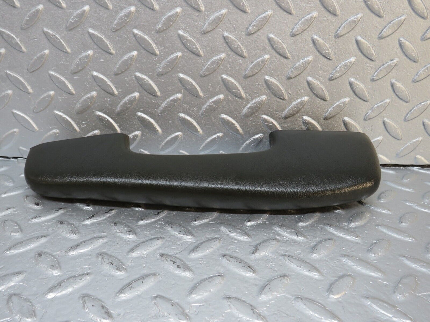 40213 Mercedes-Benz W110 230 Interior Door Handle Right Side 1129700401