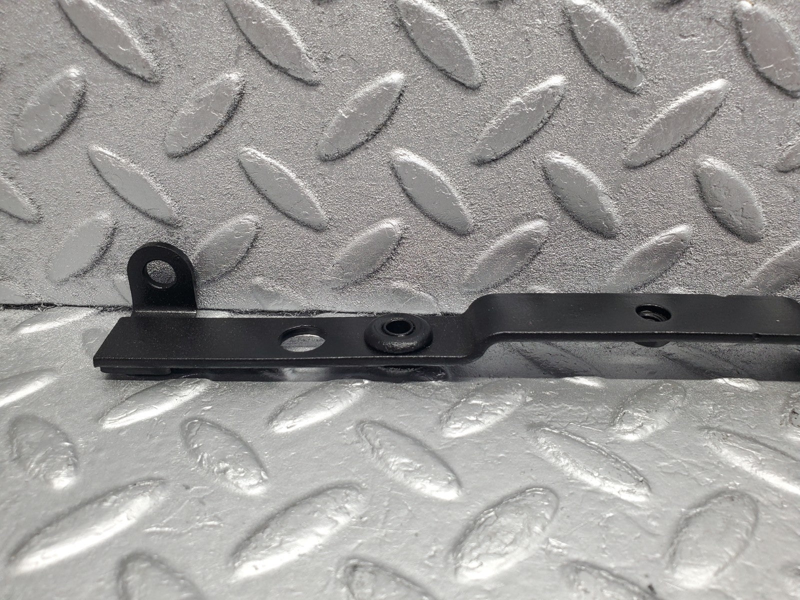 W112 injection distributor block holder plate used OEM