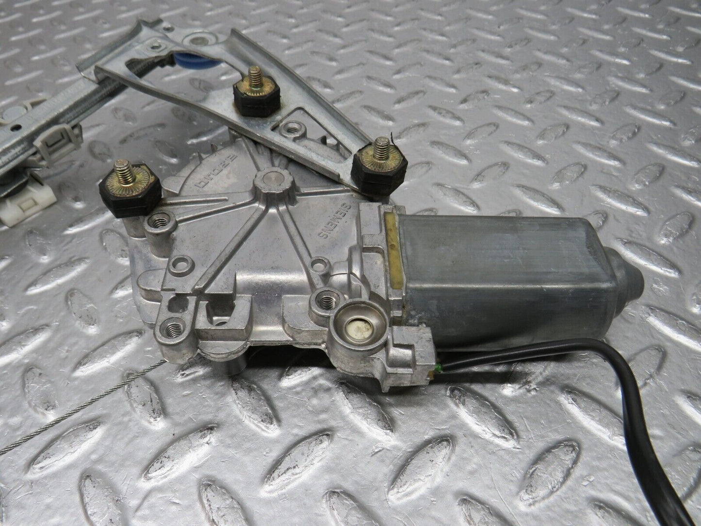 32309 Mercedes-Benz S124 300TE Wagon Rear Right Power Window Regulator With Motor