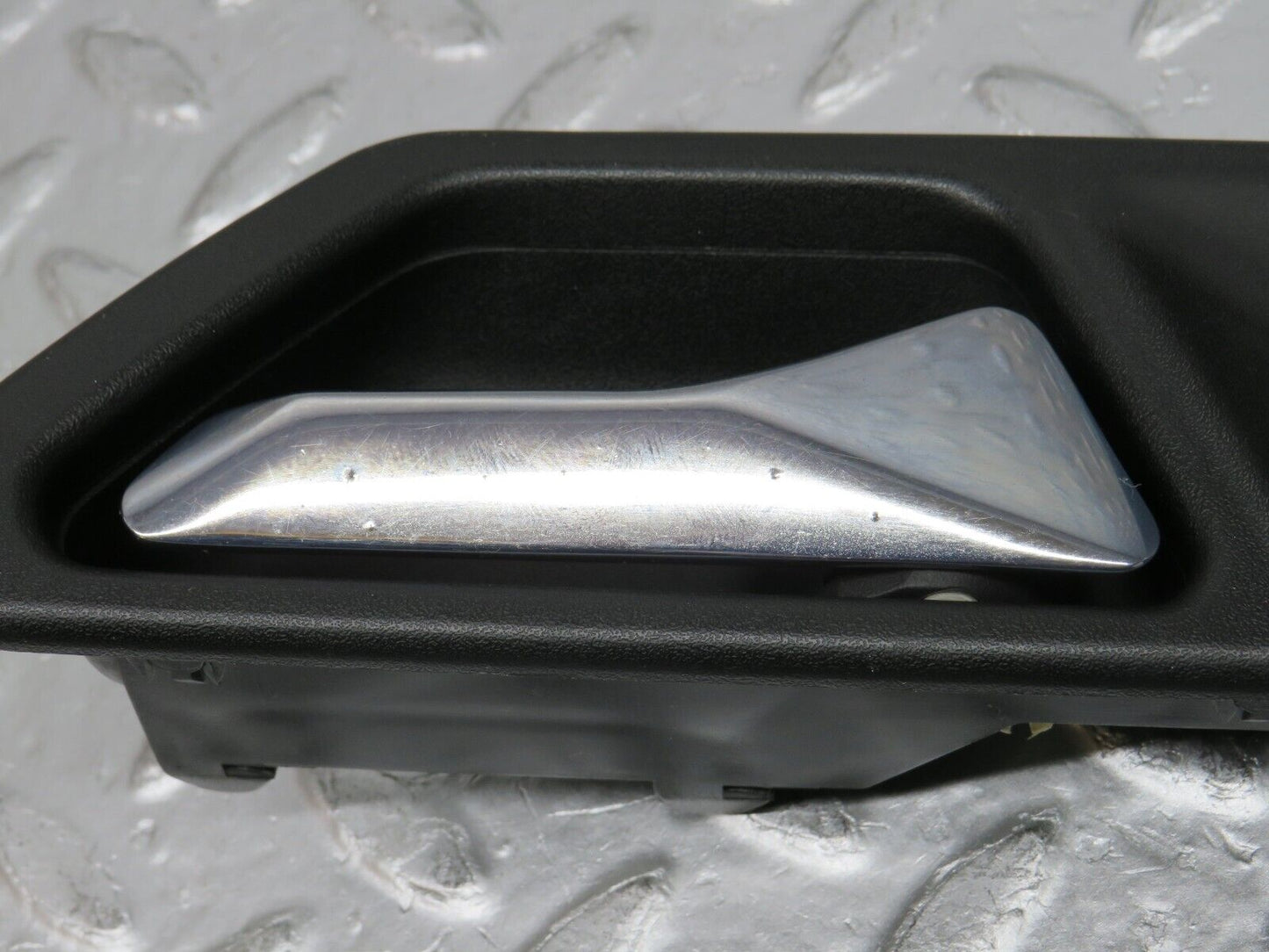 32442 Mercedes-Benz S124 300TE Front Right Interior Door Handle 1247600261