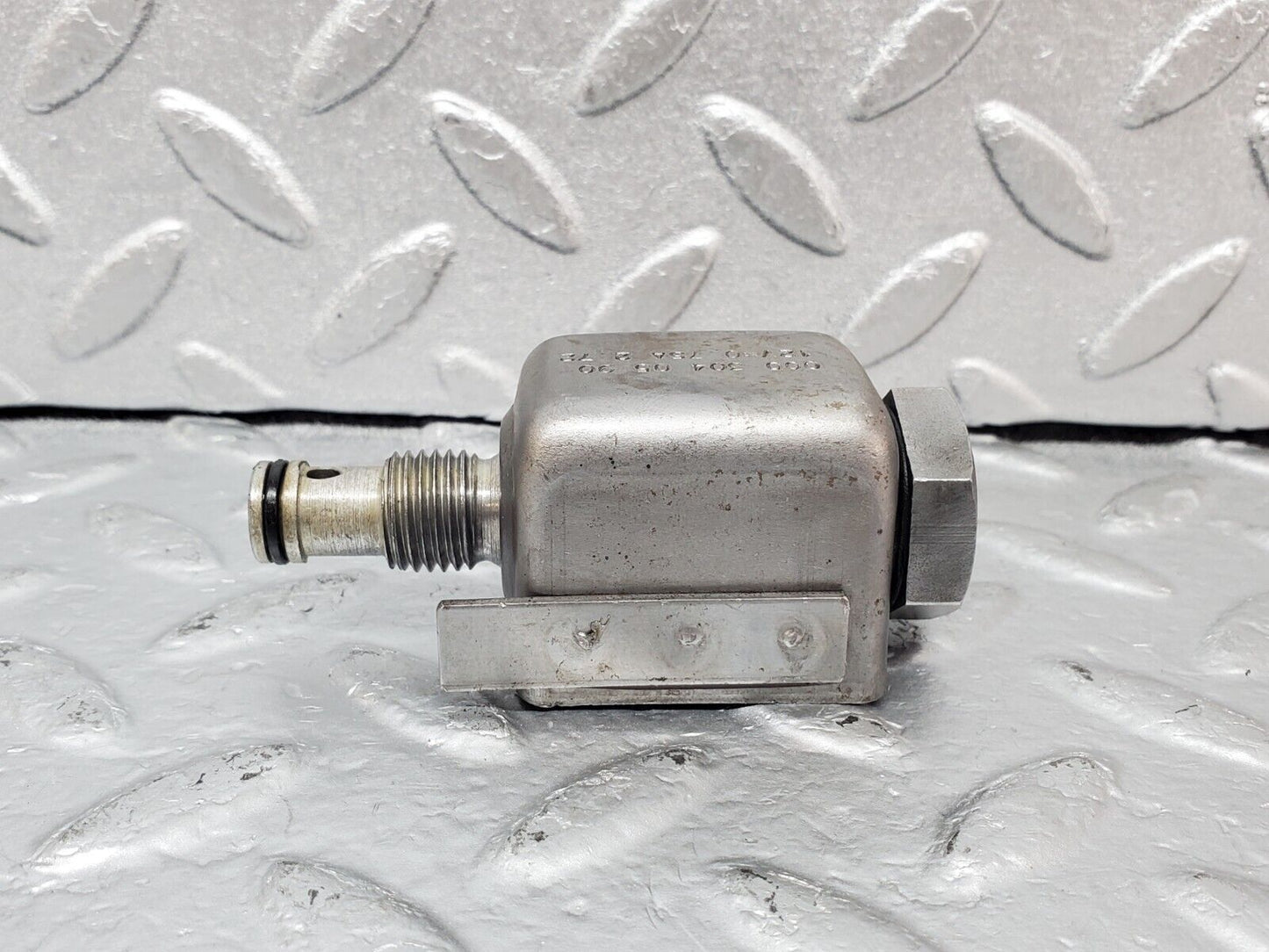 44344 Mercedes-Benz W123 280E Automatic Gearbox Solenoid Valve 0003040590