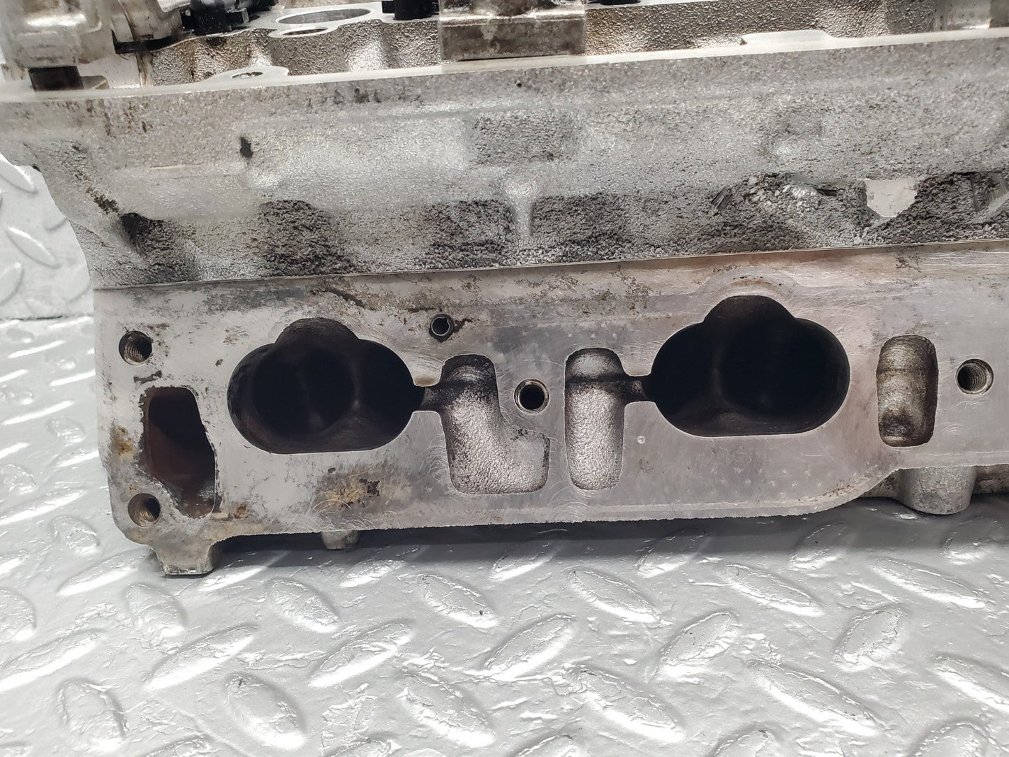 W140 cylinder head left side used OEM