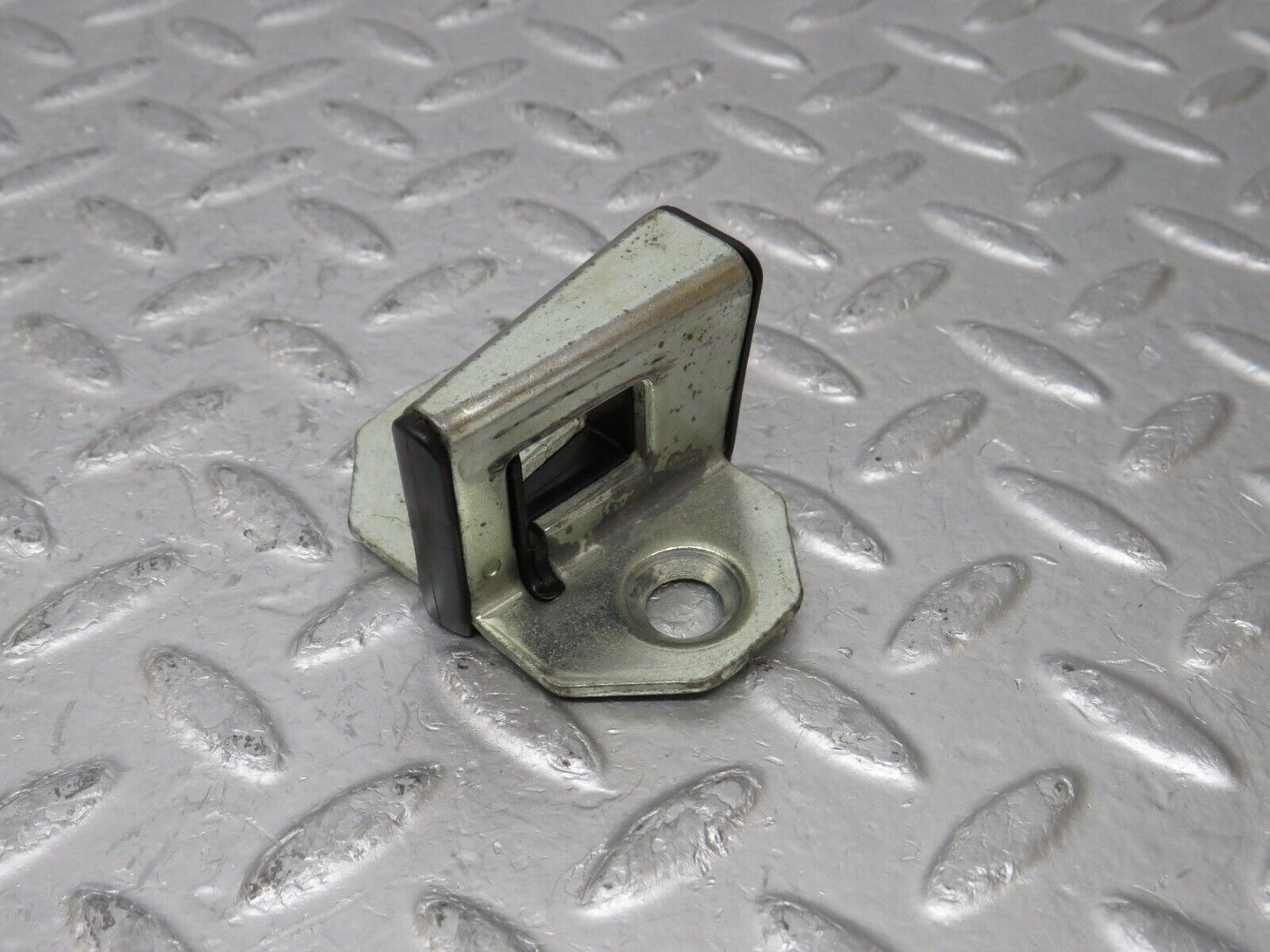 34891 Mercedes-Benz W210 320E Door Lock Latch
