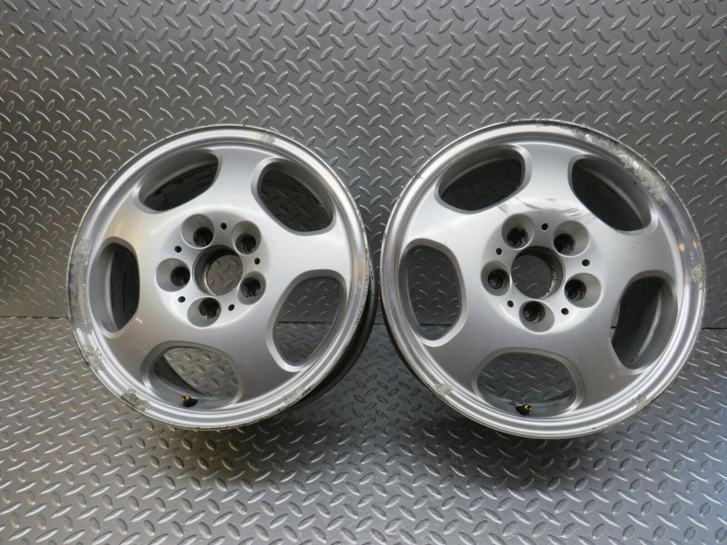 35086 Mercedes-Benz Alloy Wheel Set 7.5Jx16H2 ET41 2104011302