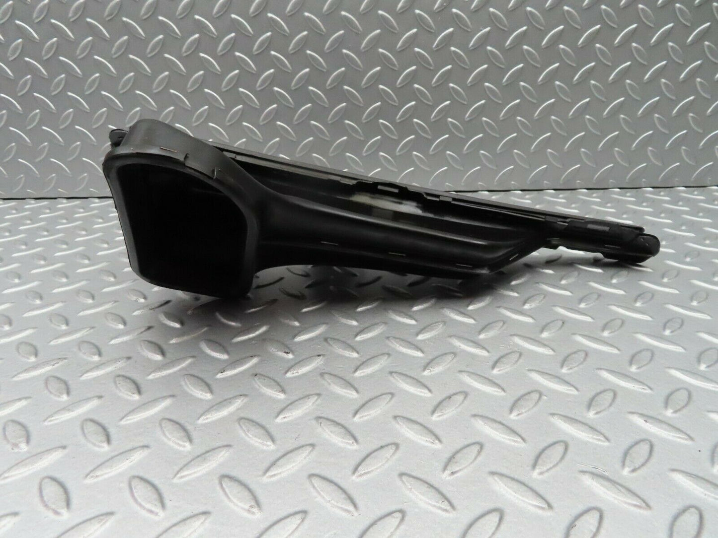5445 Mercedes-Benz W124 230E Air Vent Duct Right 1248300419