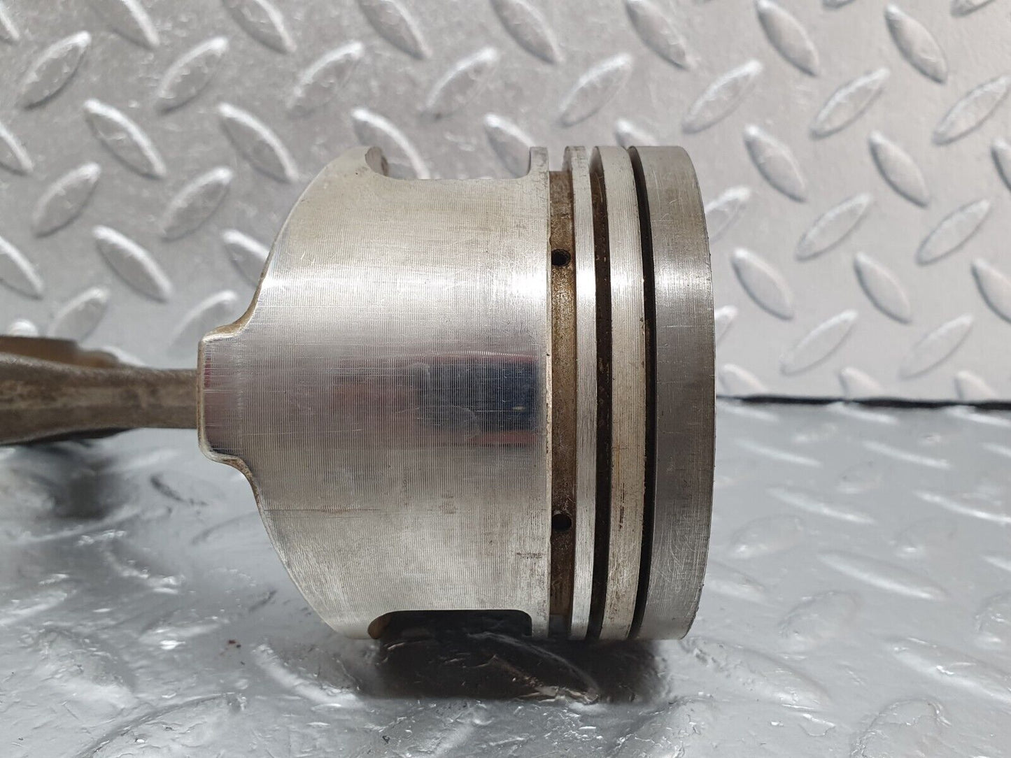 43777 Mercedes-Benz C126 380SEC Coupe Piston With Connecting Rod 88.010 11610