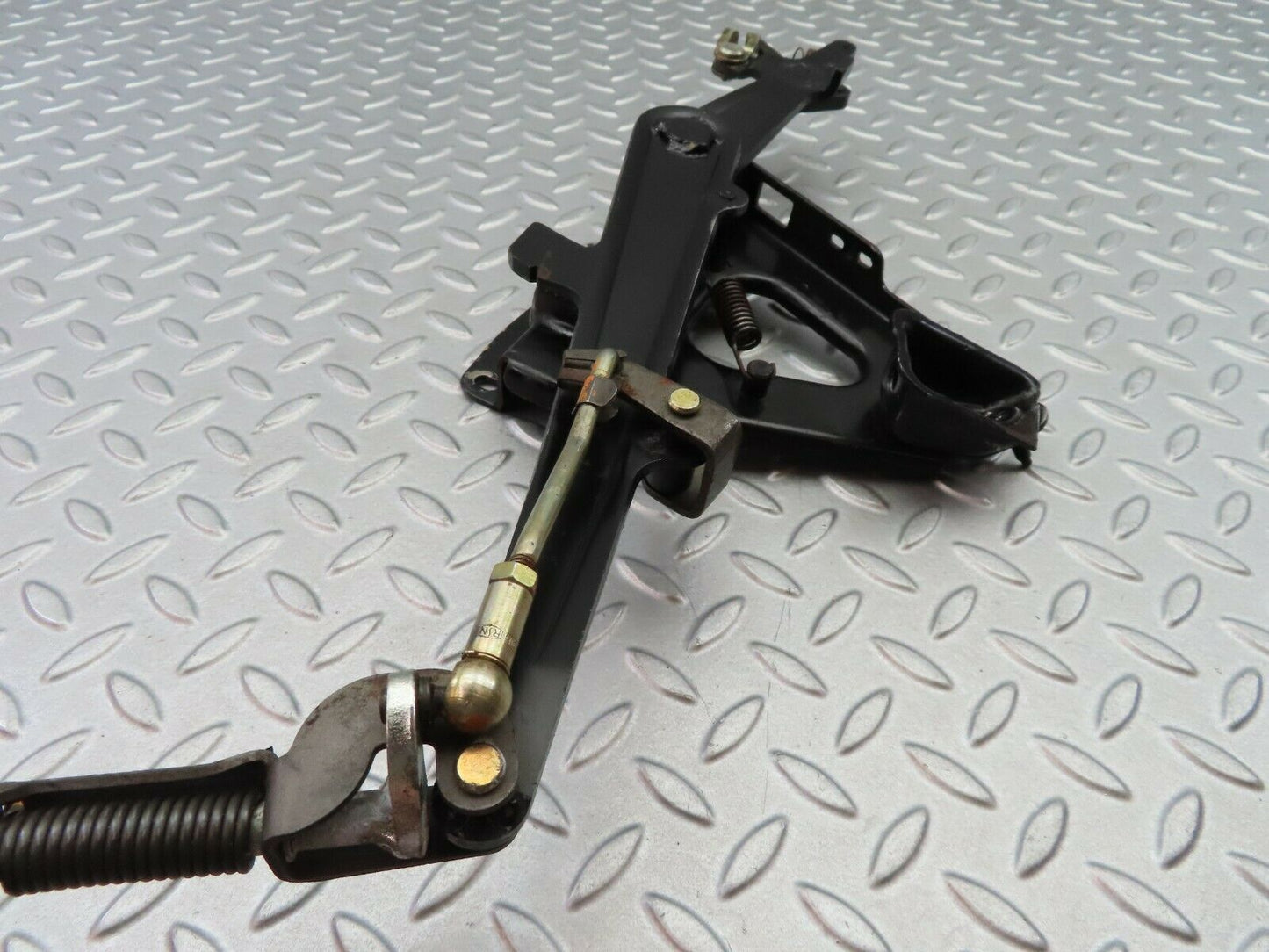 6302 Mercedes-Benz W126 380SE Handbrake Regulator