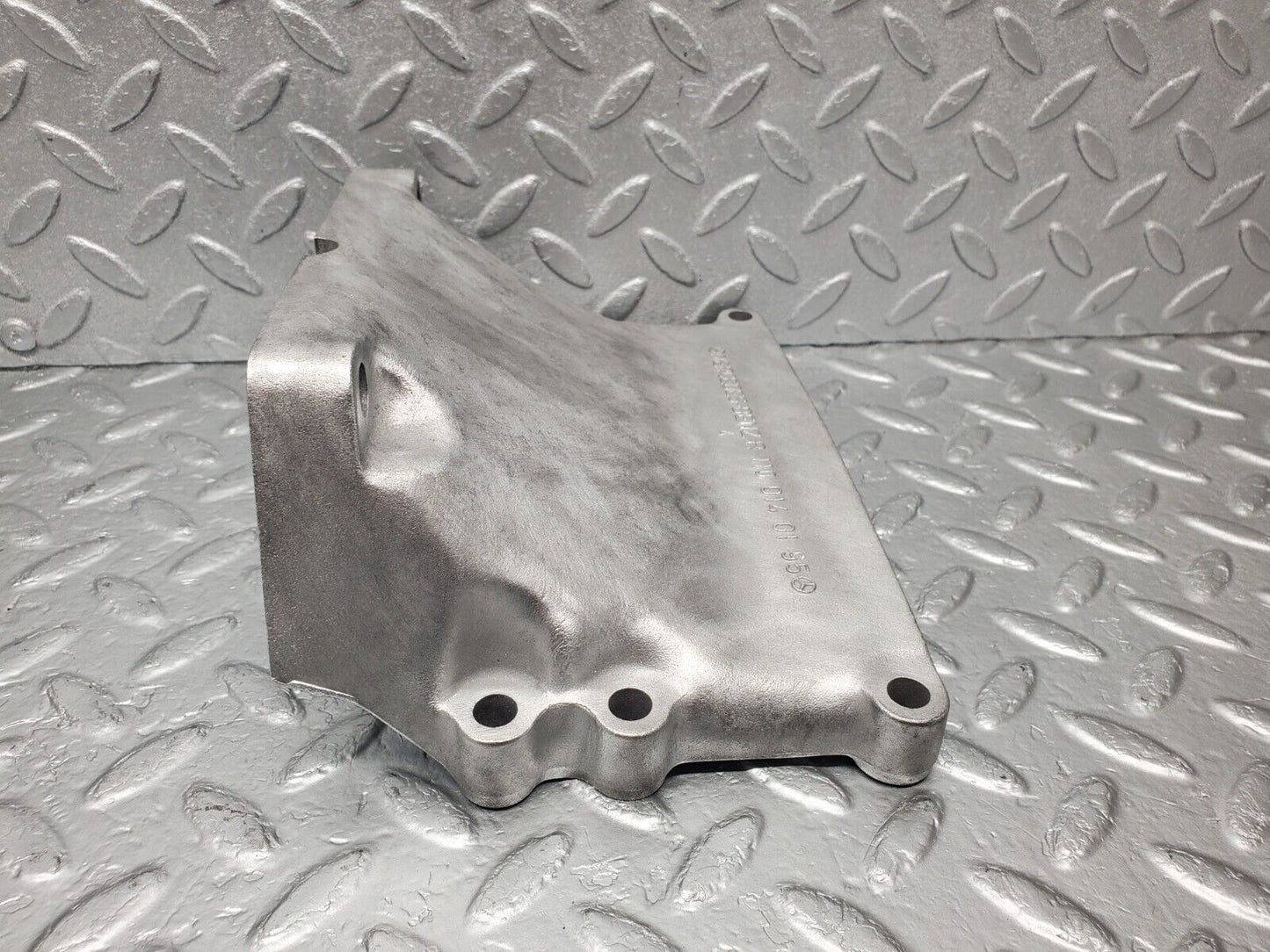 46648 Mercedes-Benz C123 280CE Coupe Gearbox Support 1100140195