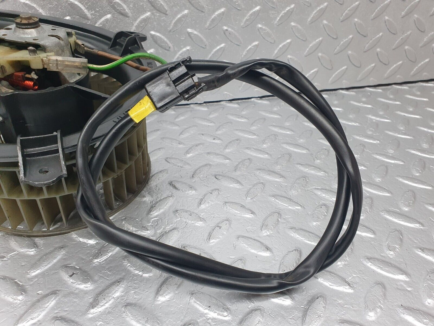 42718 Mercedes-Benz W201 190 Heater Blower Motor Behr 91.484.52.037