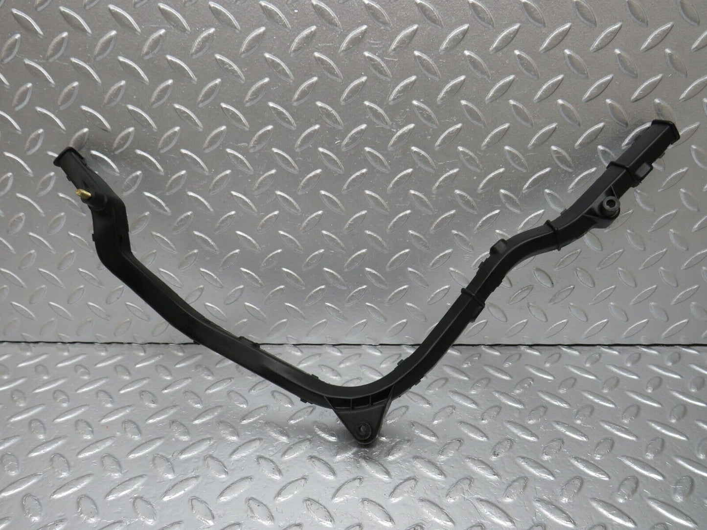 34105 Mercedes-Benz W124 260E Engine Wire Bracket Holder 1031590213