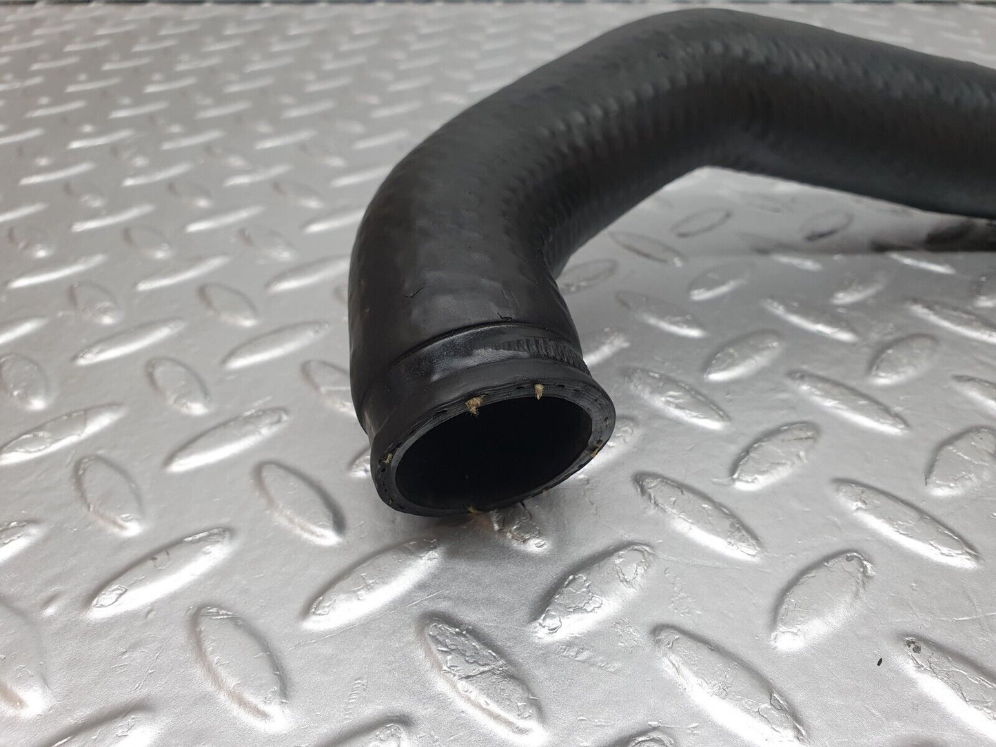 42549 Mercedes-Benz R129 320SL Coupe Radiator Lower Hose Pipe 1295012482