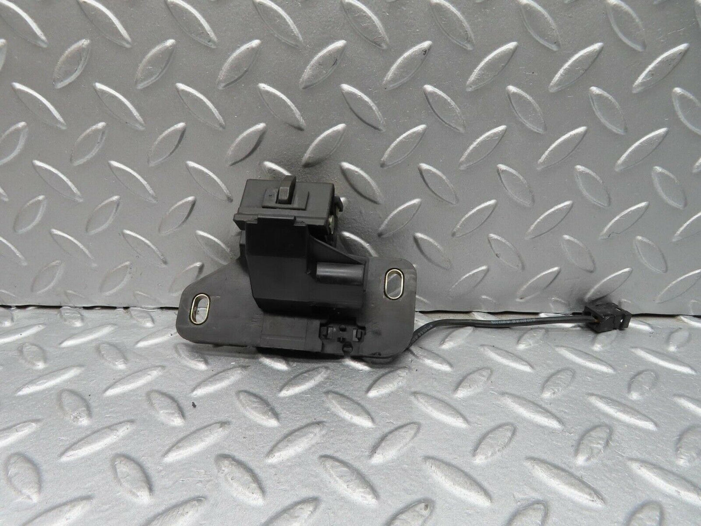 12008 Mercedes-Benz R129 300SL Coupe Trunk Lock 1298201810