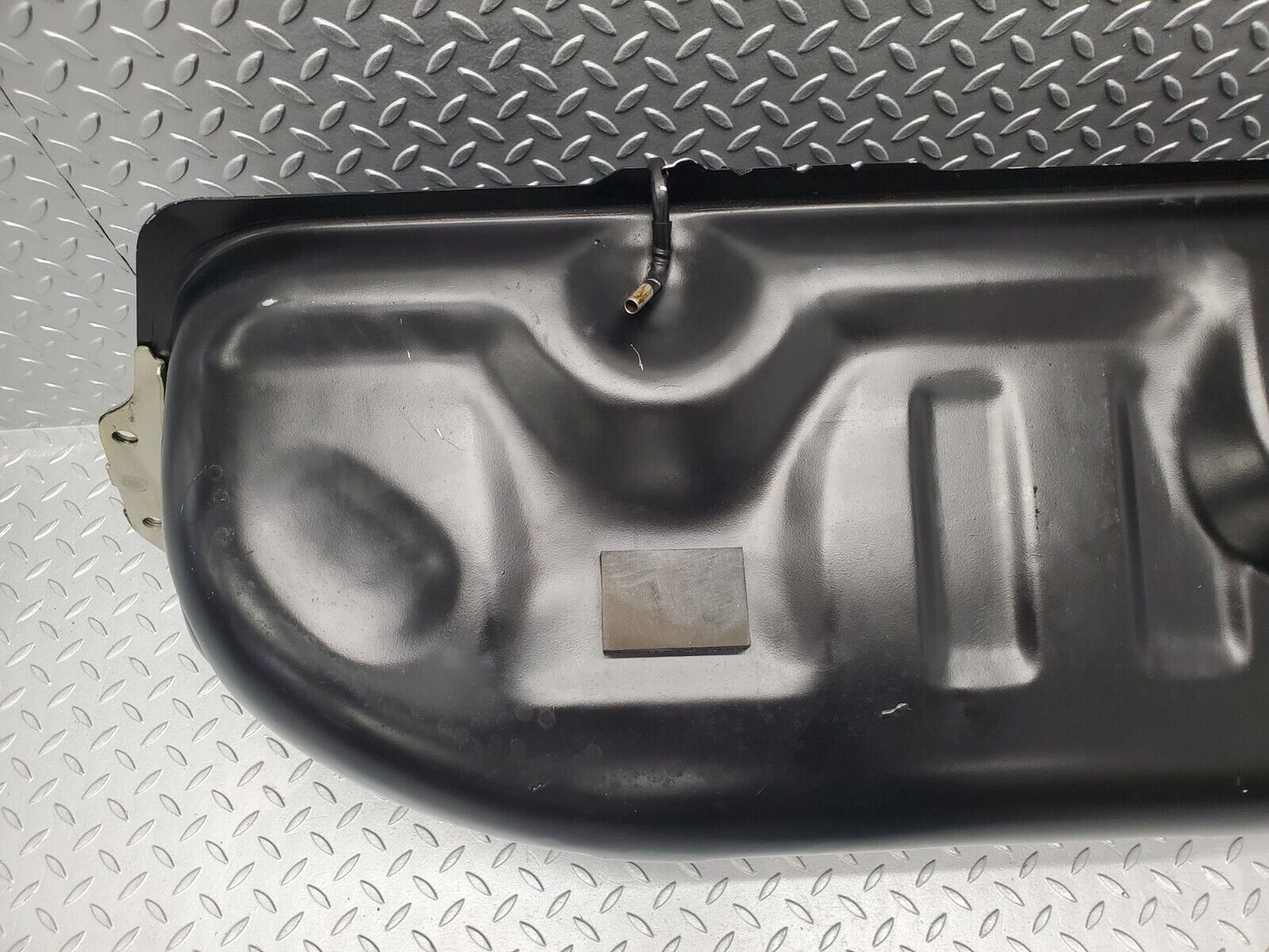 46063 Mercedes-Benz W126 420SE Fuel Tank