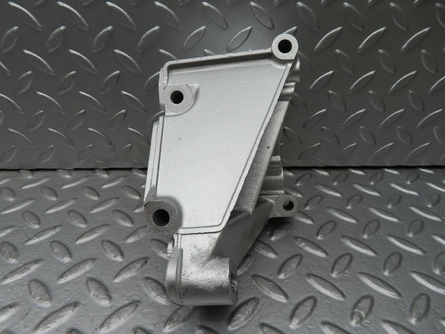 15263 Mercedes-Benz W123 230E Power Steering Pump Bracket 1234660241