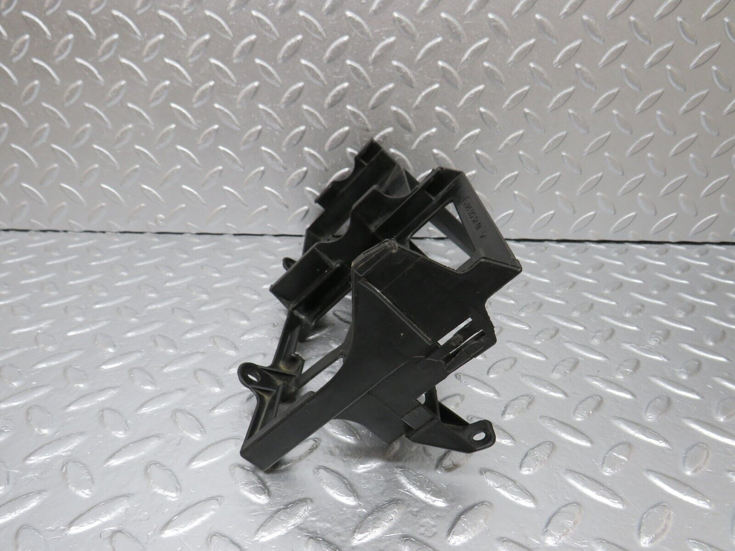 33977 Mercedes-Benz W124 260E ECU And Relay Bracket 1245455240
