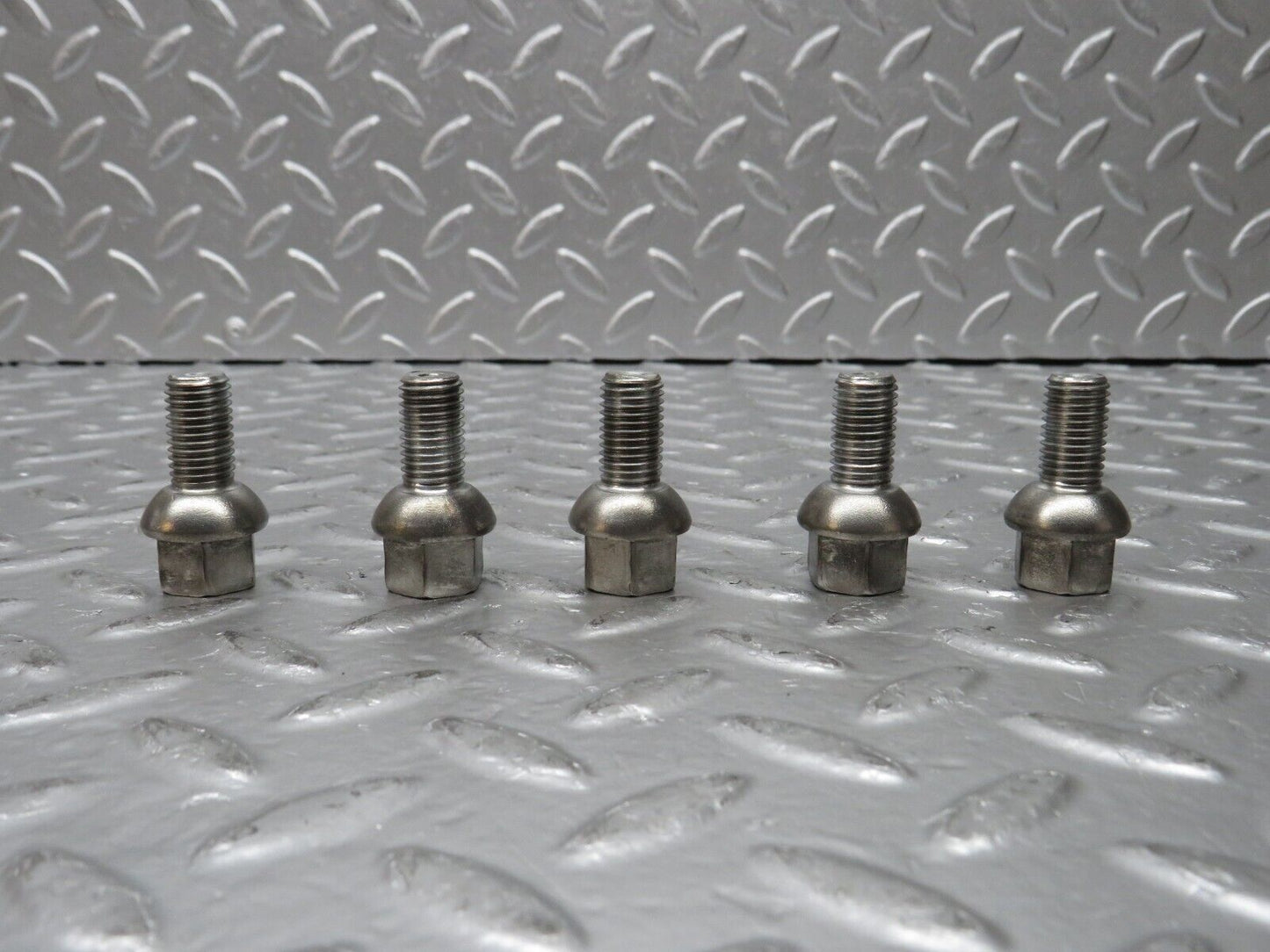 31106 Mercedes-Benz 5x Steel Wheel Lug Bolt M12x1.5