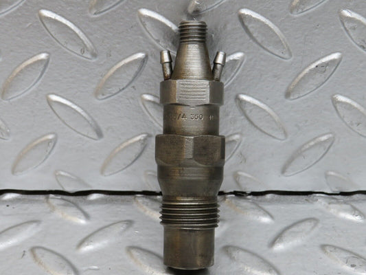 28504 Mercedes-Benz S123 240D Wagon Fuel Injector Bosch KCA30S35/4