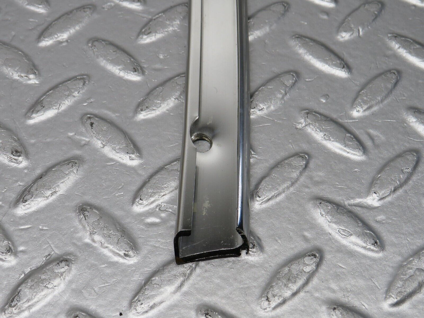 39857 Mercedes-Benz R107 350SL Hardtop B Pillar Chrome Trim Right Side