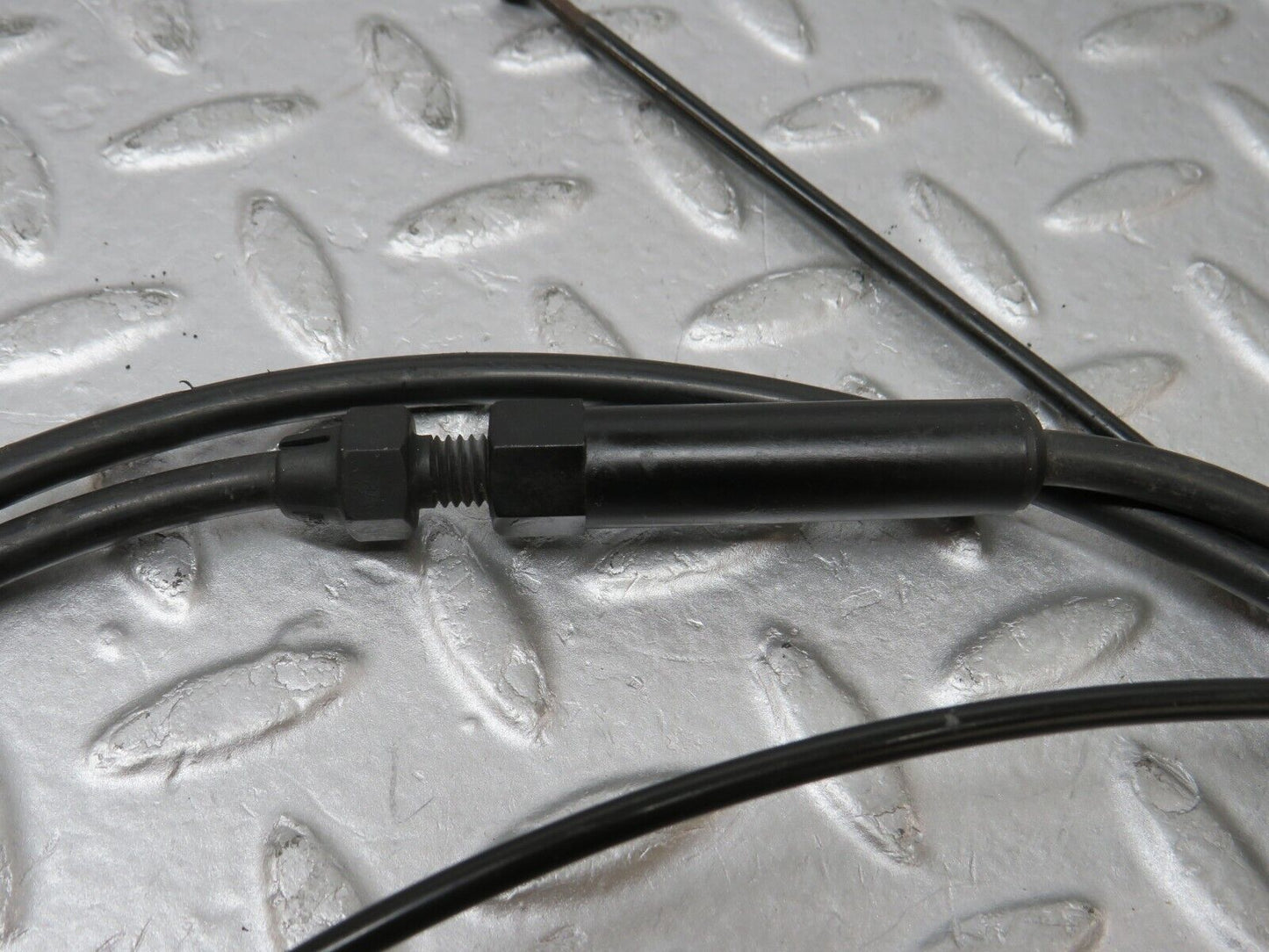 36299 Mercedes-Benz W126 420SE Bonnet Release Cable 1269970881