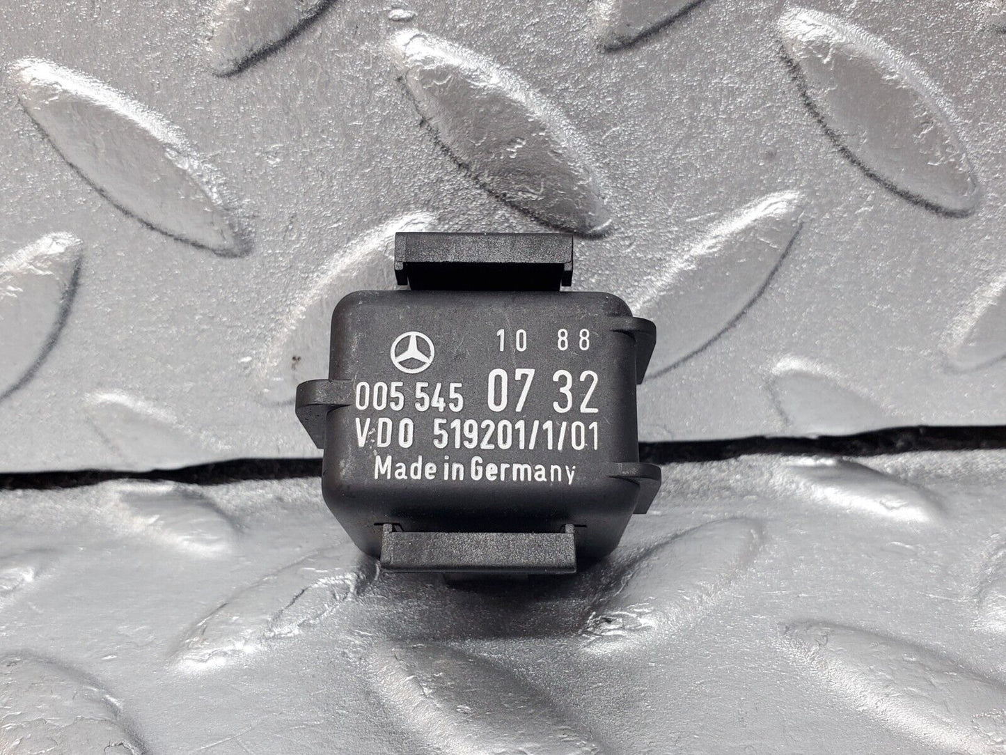 45669 Mercedes-Benz W126 420SE Cruise Control Unit Modul Relay 0055450732