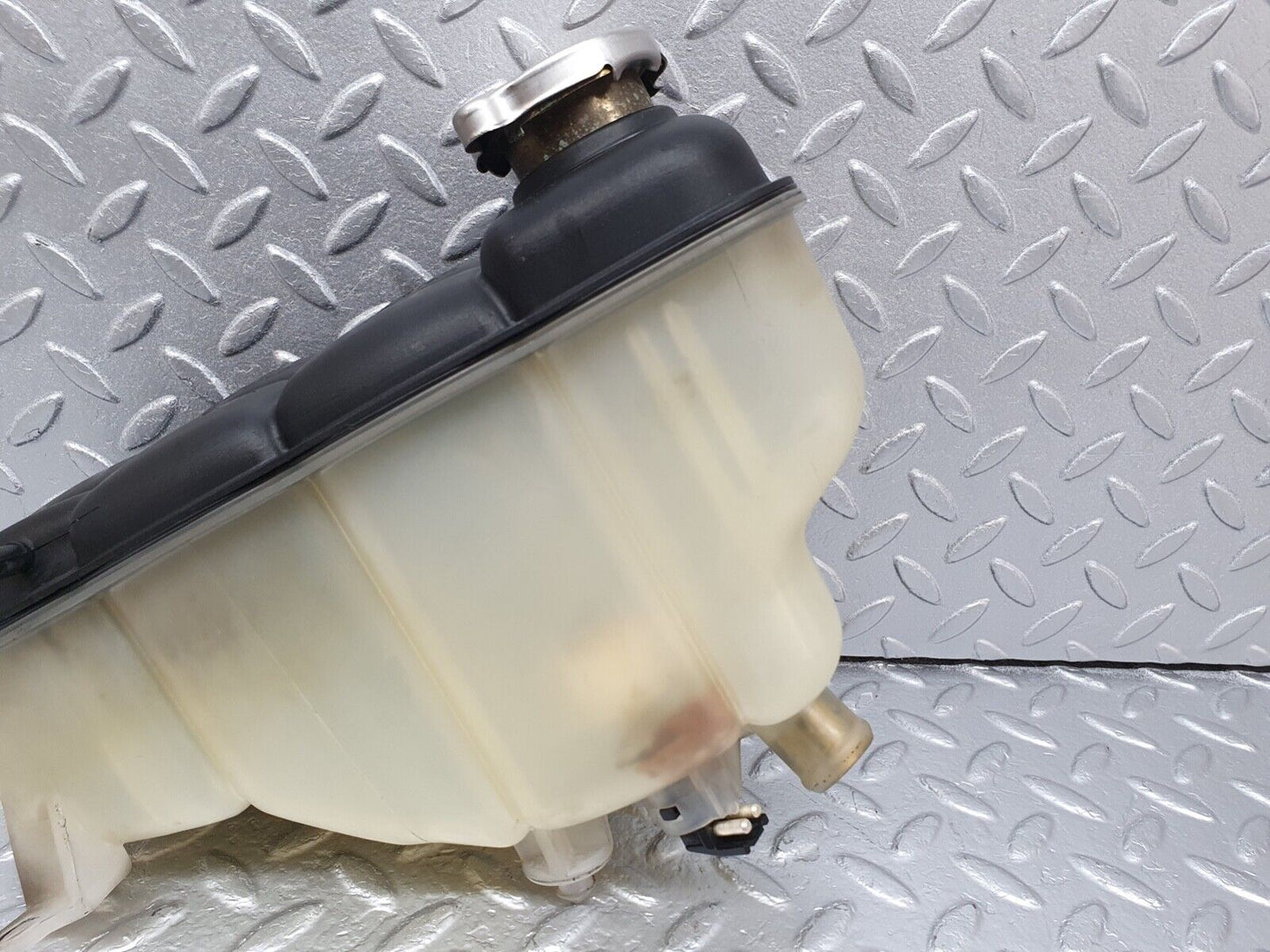42010 Mercedes-Benz W202 C200 Coolant Reservoir Tank 2025000249 1245000406