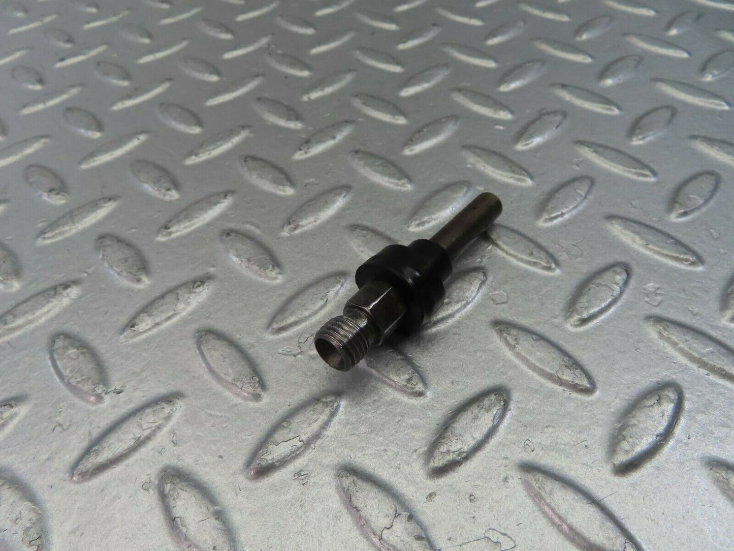 10794 Mercedes-Benz W123 230E Fuel Injector Bosch 0437502010