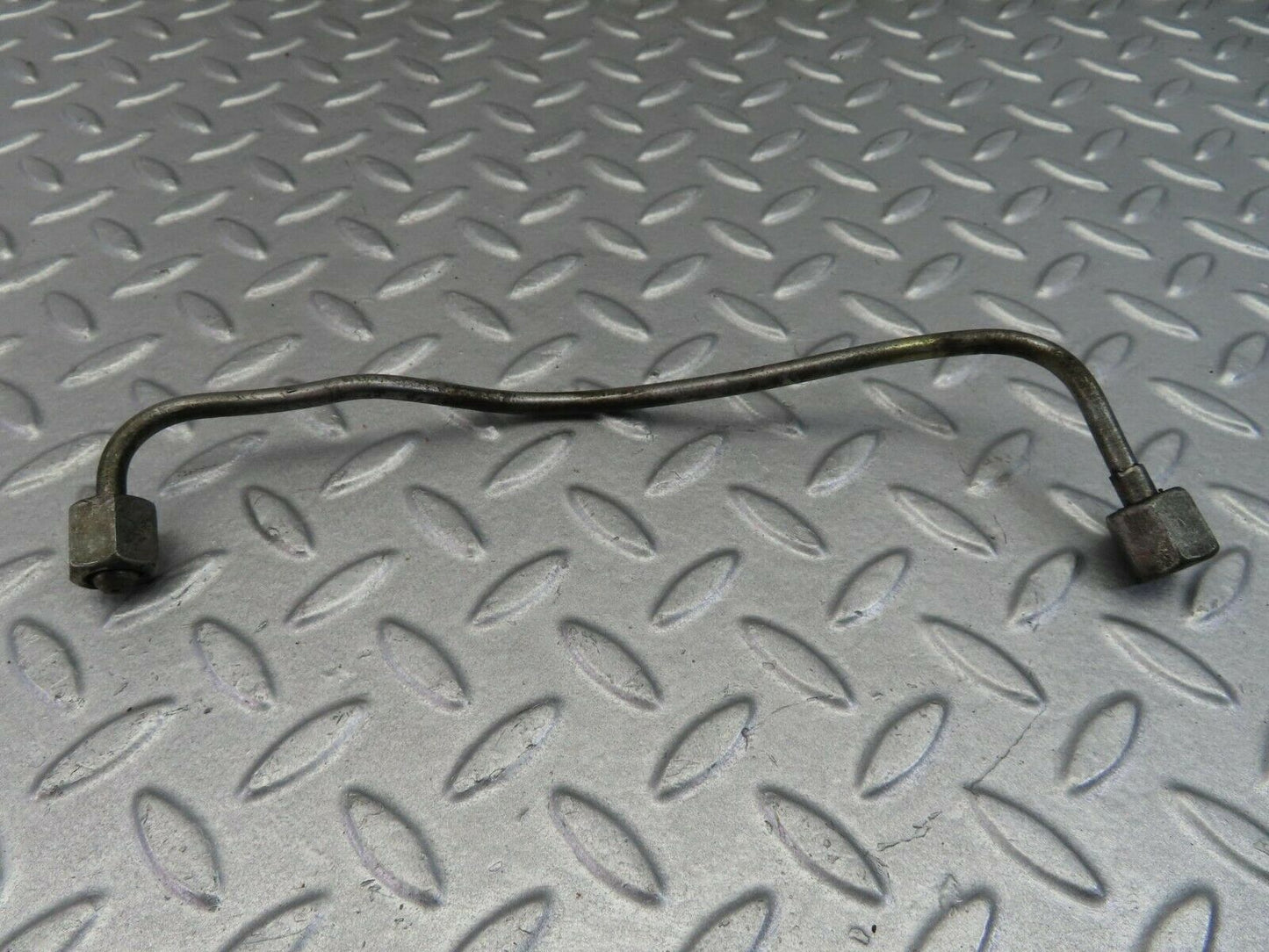 7977 Mercedes-Benz W115 220D Fuel Line Hose Set With Bracket