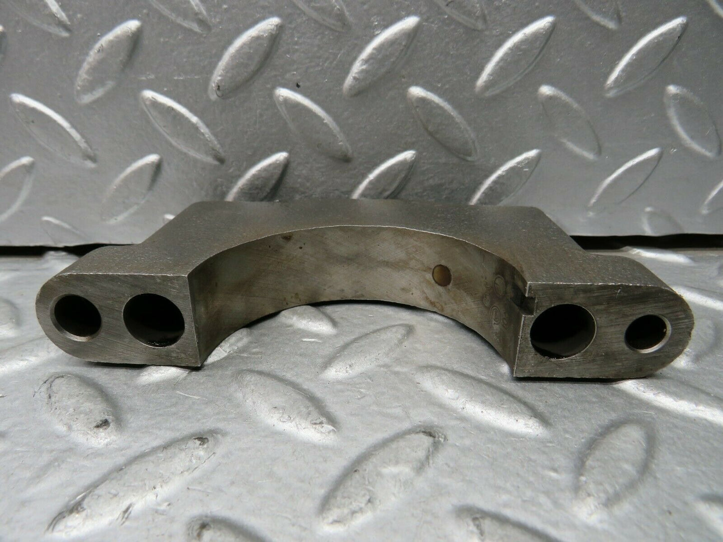 22113 Mercedes-Benz S123 280TE Crankshaft Bearing Holder Block 1080110211