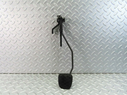 7990 Mercedes-Benz W115 220D Clutch Pedal With Rubber