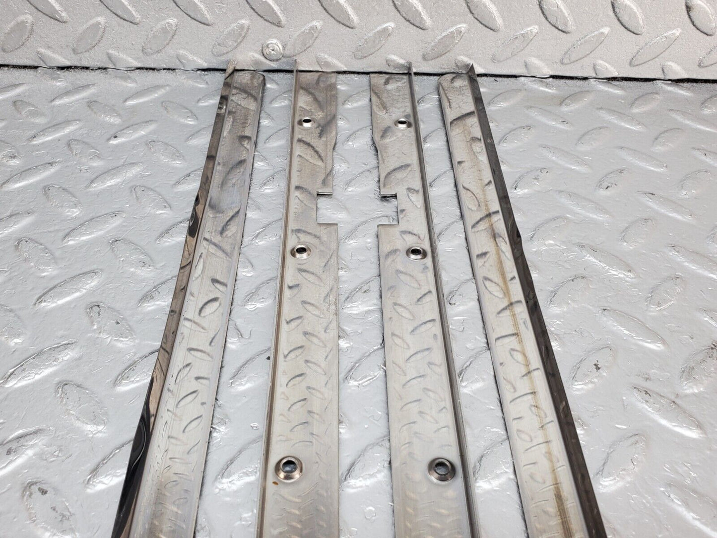 44848 Mercedes-Benz W124 220E Sunroof Chrome Trim Set