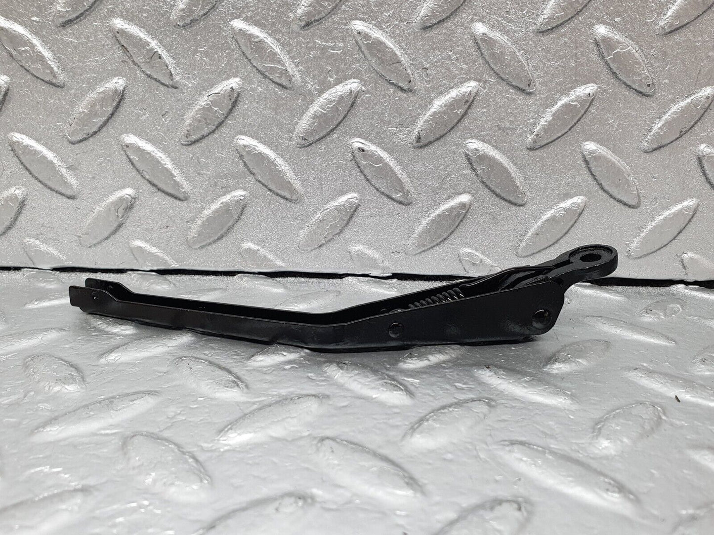 44078 Mercedes-Benz C123 230CE Coupe Headlight Wiper Arm Left Side