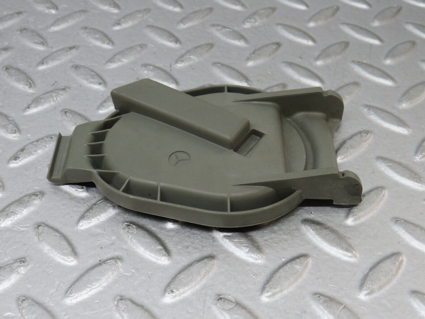 36379 Mercedes-Benz W126 420SE Headlight Lid Cover