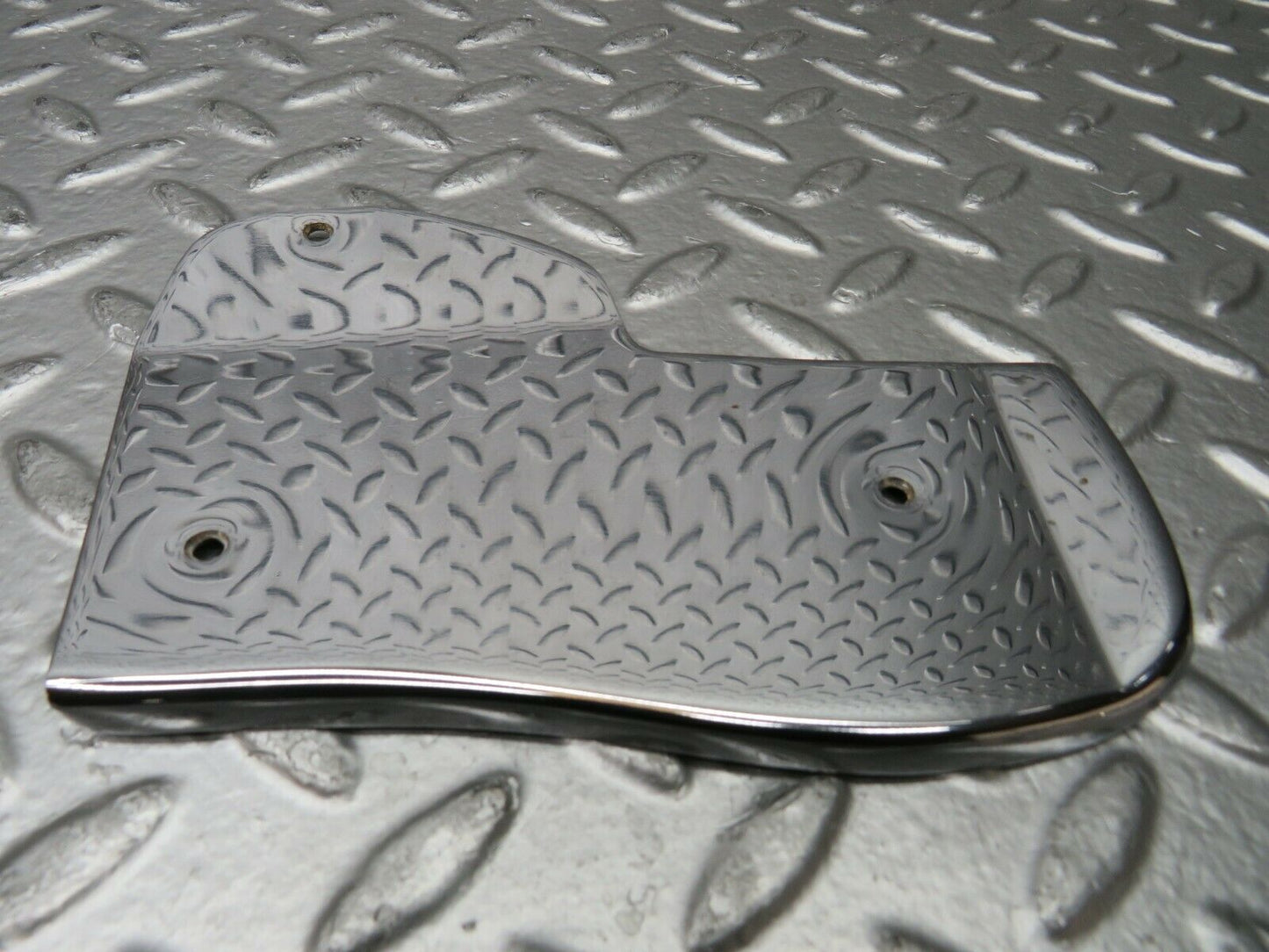 23018 Mercedes-Benz C123 230CE Coupe Left Door Chrome Cover