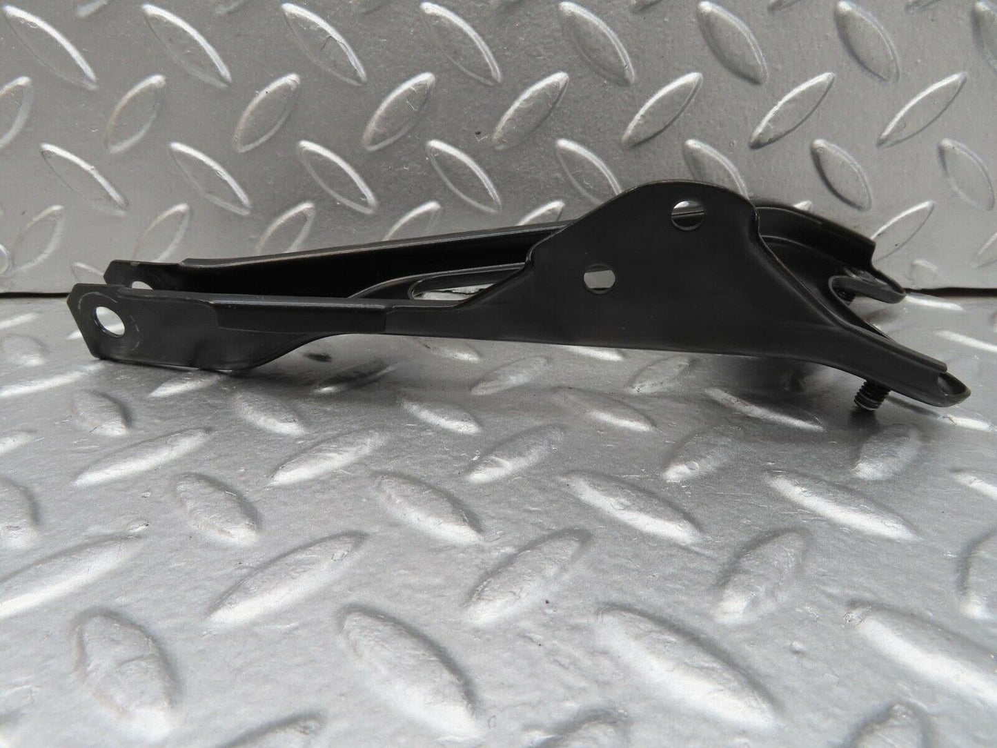 14760 Mercedes-Benz W201 190E Steering Column Bracket