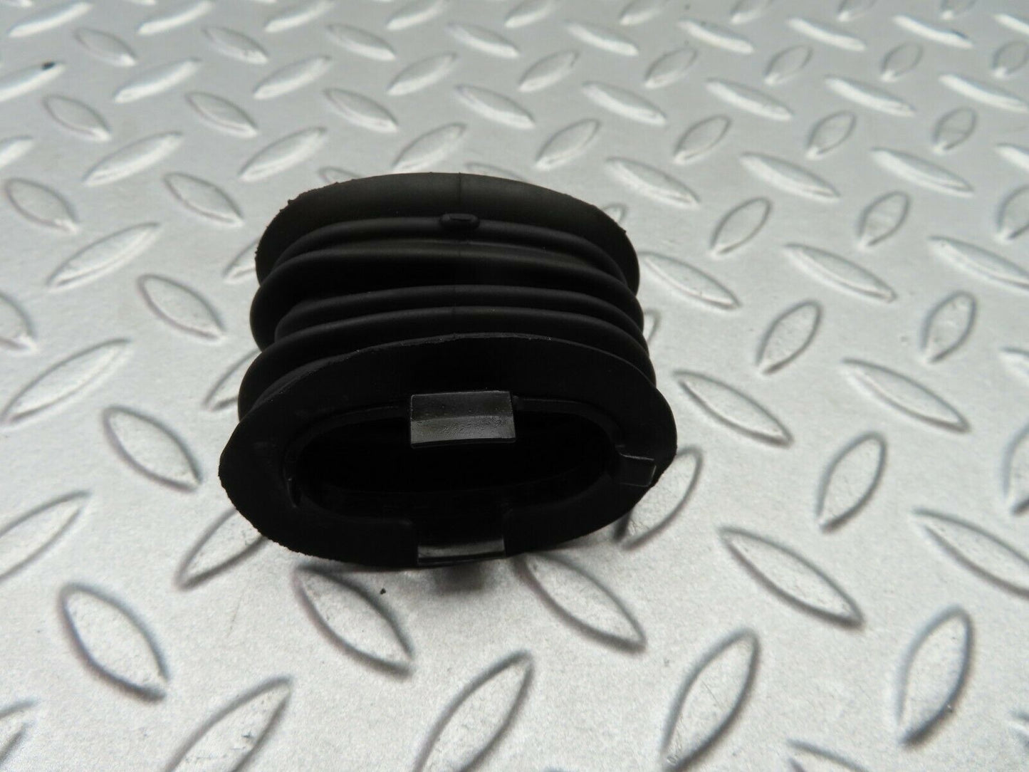 5648 Mercedes-Benz W124 230E Front Door Wire Protector Rubber 1248210197