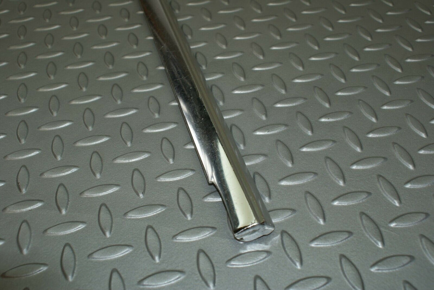 3125 Mercedes-Benz W115 220D Rear Left Door Chrome Moulding Trim