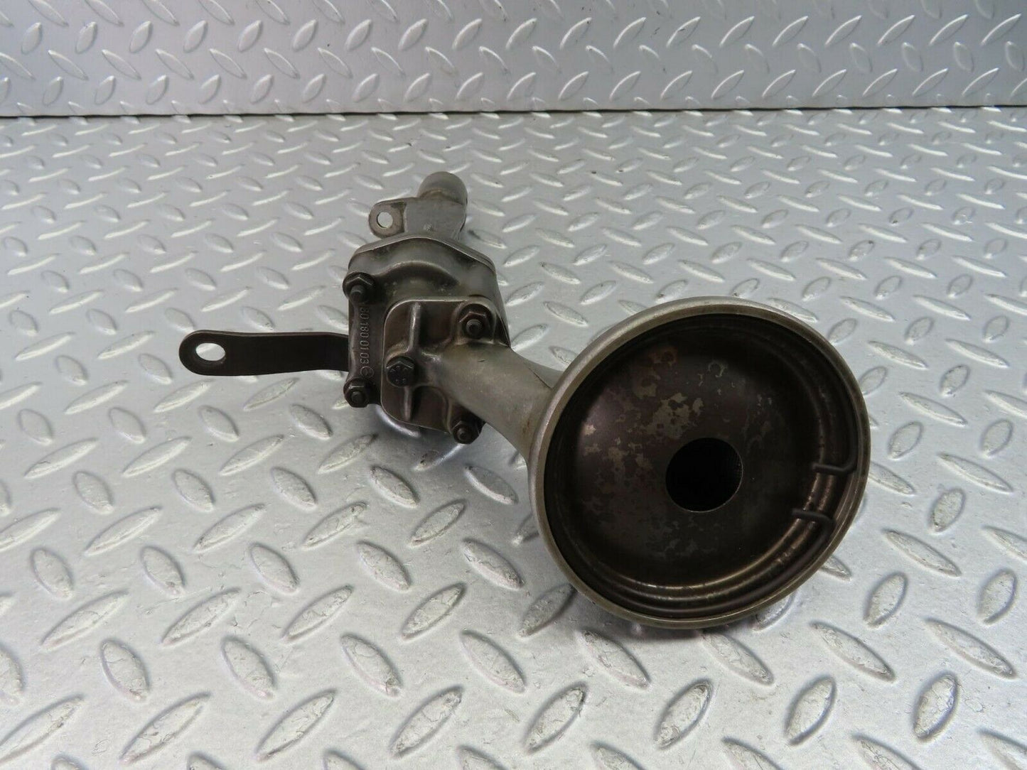 9190 Mercedes-Benz W111 Engine Oil Pump 1801800502