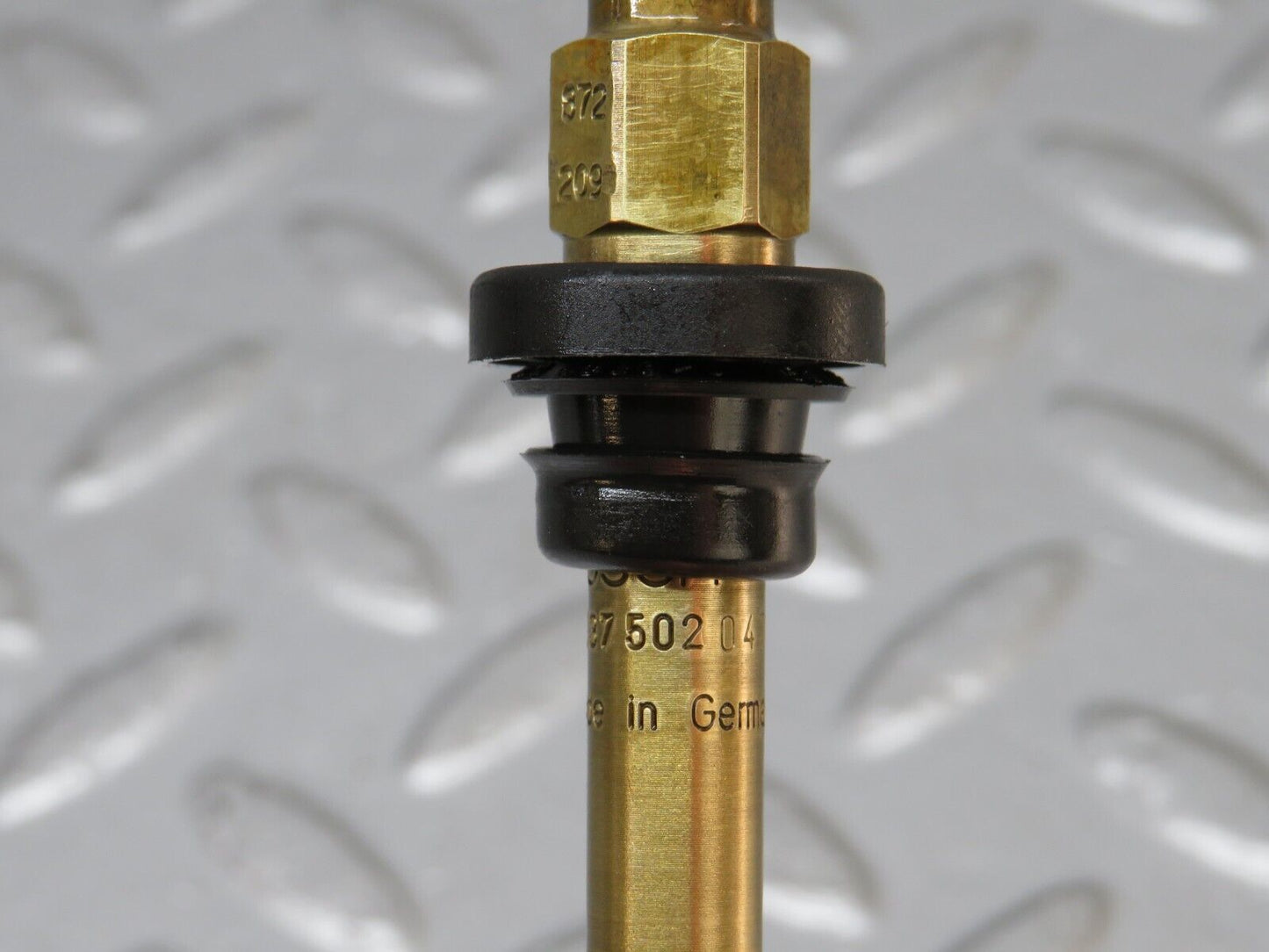 34472 Mercedes-Benz C126 380SEC Coupe Fuel Injector Bosch 0437502047