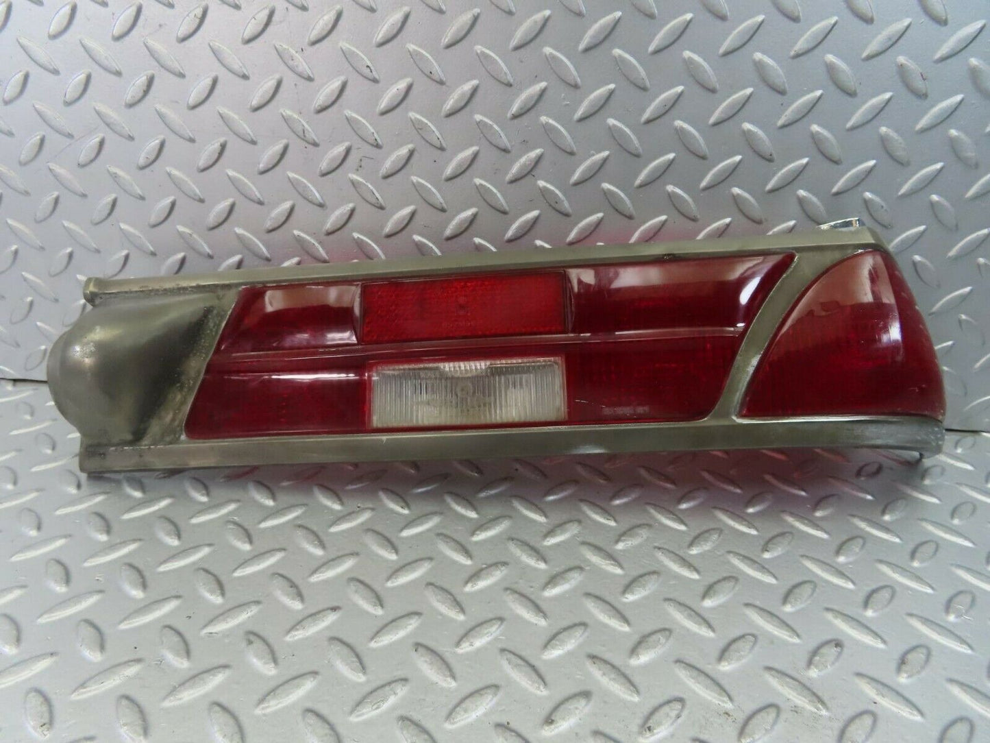 9170 Mercedes-Benz W111 Right Tail Light Lens