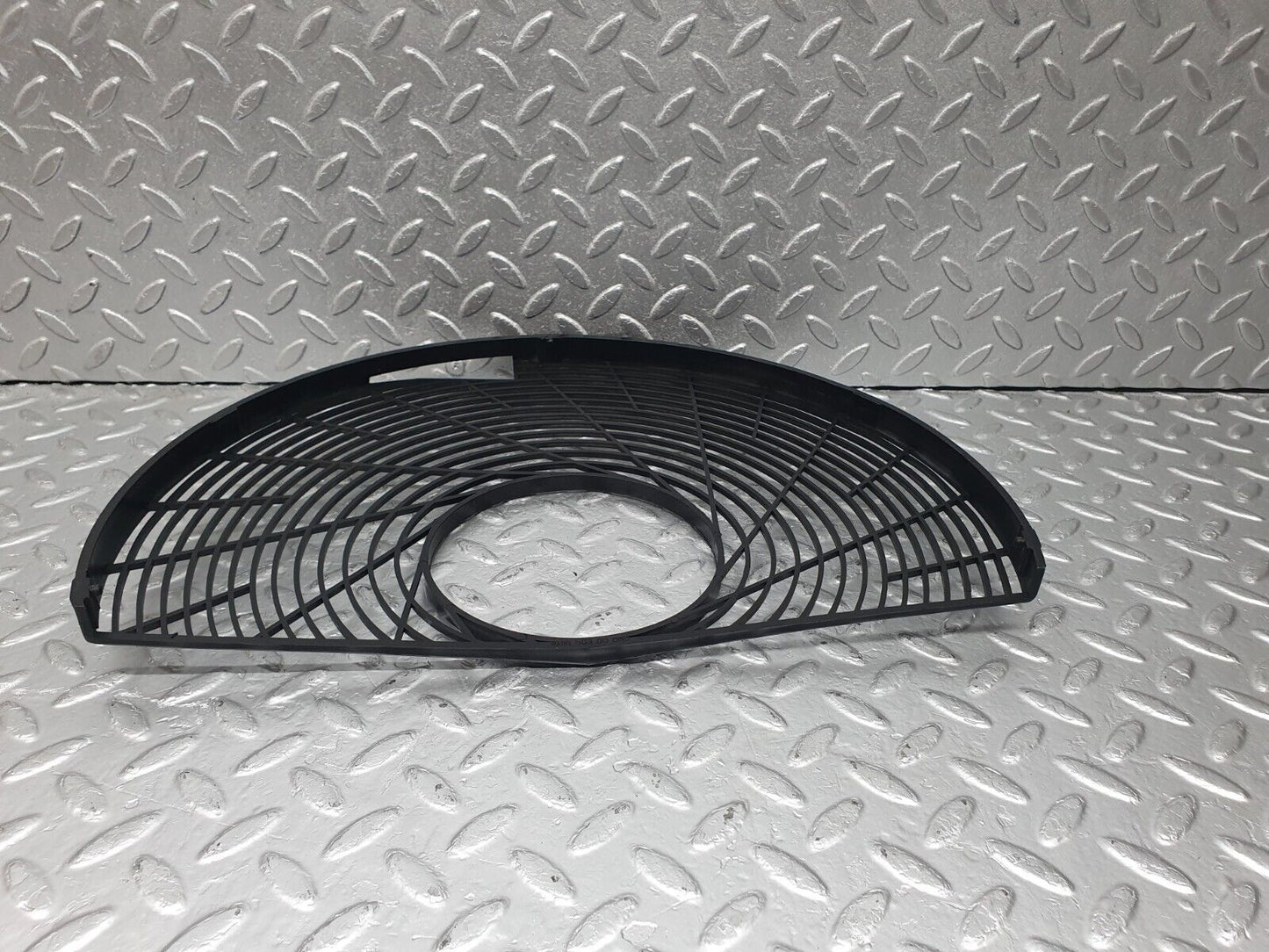 43493 Mercedes-Benz C126 380SEC Coupe Radiator Fan Shroud Fan Cover 1165030001